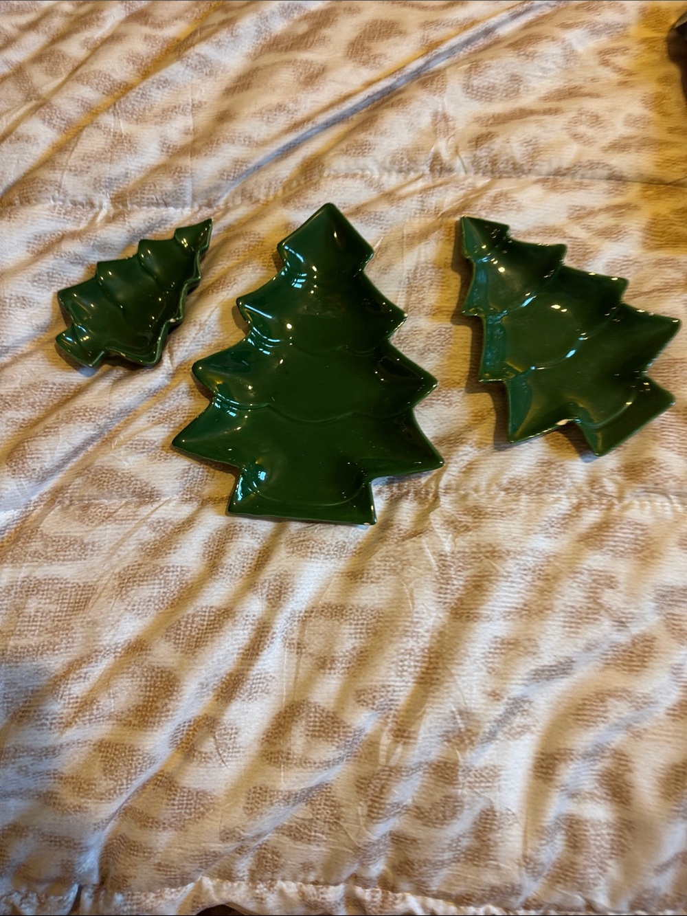 Green Ceramic Christmas Tree Serving Dishes - Holiday Home Decor